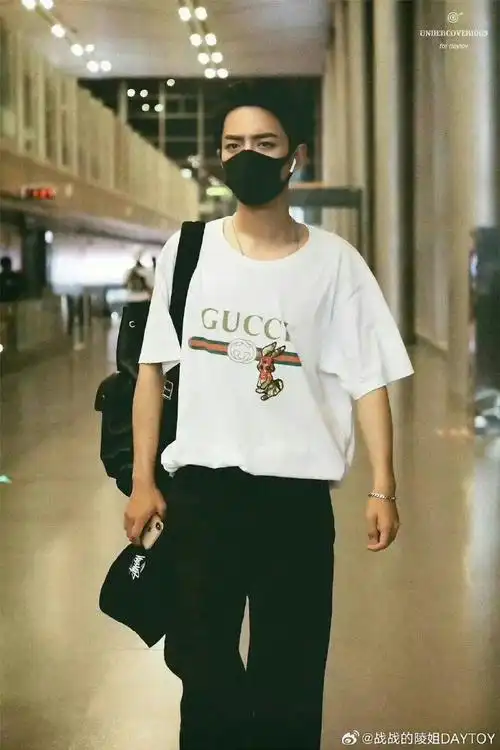 13肖战藏海传##肖战藏海##肖战重庆机场