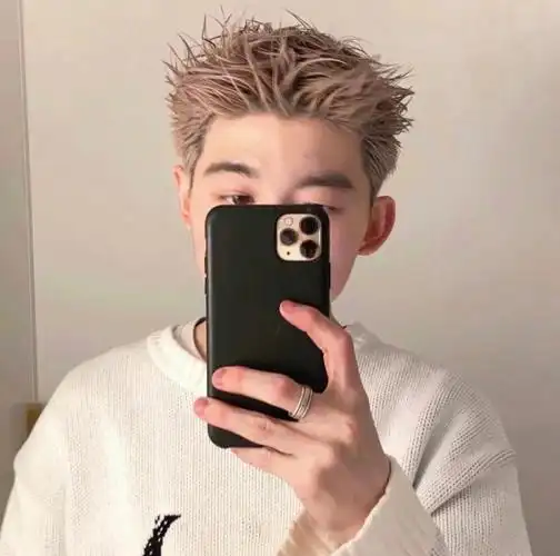 给大家推荐一波潮男发色#发色分享