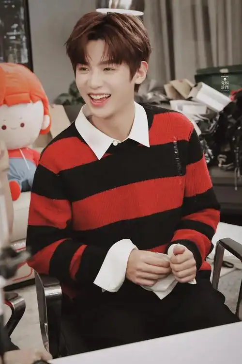 黄明昊就是最可爱的娃