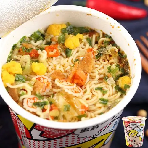 香港进口杯面*日清出前一丁麻油味即食面杯面72g / 0014