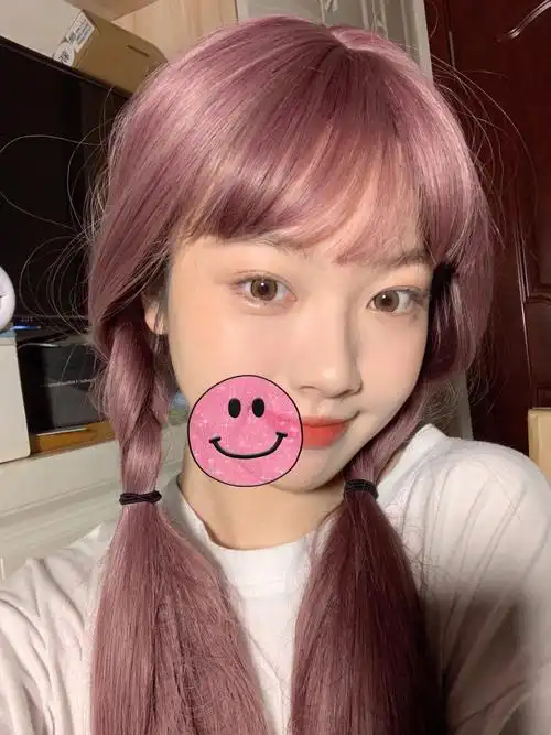 粉色,粉紫的发色真的太火了吧~不仅气质显白还超级百搭有饱和度高的