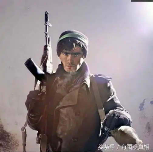 10大悍匪最后遗照:作恶多端,没有一个有好下场