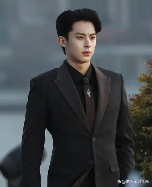 王鹤棣携一现代偶像剧来袭,化身霸道总裁,搭档90后实力小花