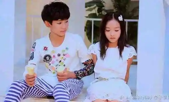 tf boys的主唱王源的女朋友是谁?