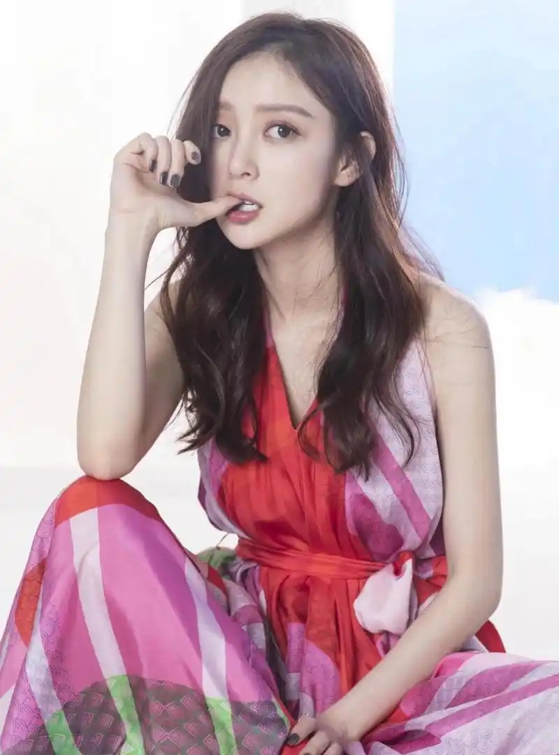 汪小敏 ,1992年10月1日出生于广西壮族自治区南宁市,中国内地女歌手