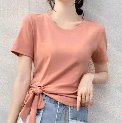 t恤搭配什么裤子好看t恤怎么打结在腰上好看