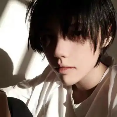 ins个性成熟真人超酷男生头像