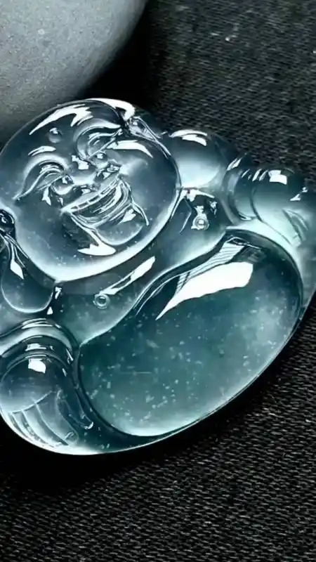 宣妮珠宝#慢时光里的静物自然有着最动人的气息～玻璃种木纳佛公～极