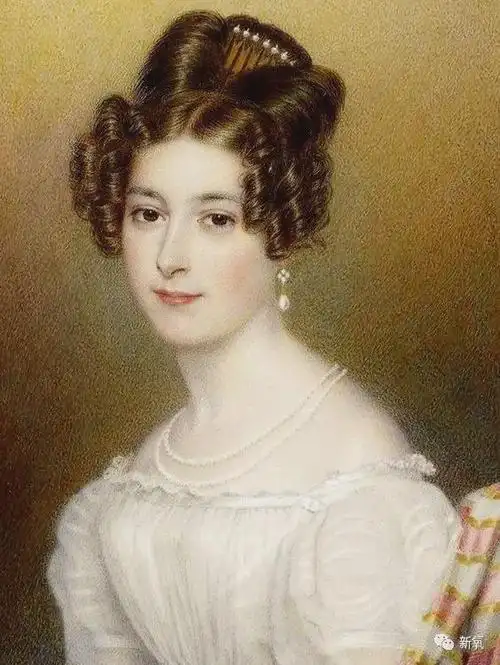 欧洲中世纪的女性为了美有多疯狂