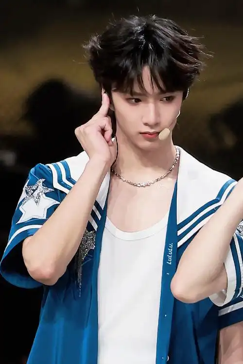 刘耀文叁重楼暨出道四周年演唱会##时代少年团演唱会