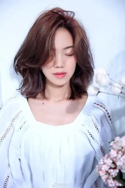 20岁青春,30岁成熟,40岁女人味十足!你的发型适合你的年龄吗?