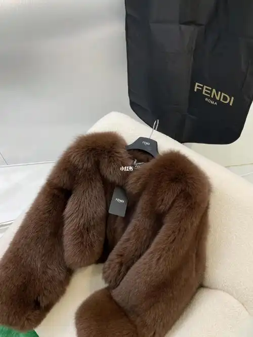 芬迪秋冬色棕咖进口狐狸毛皮草大衣外套