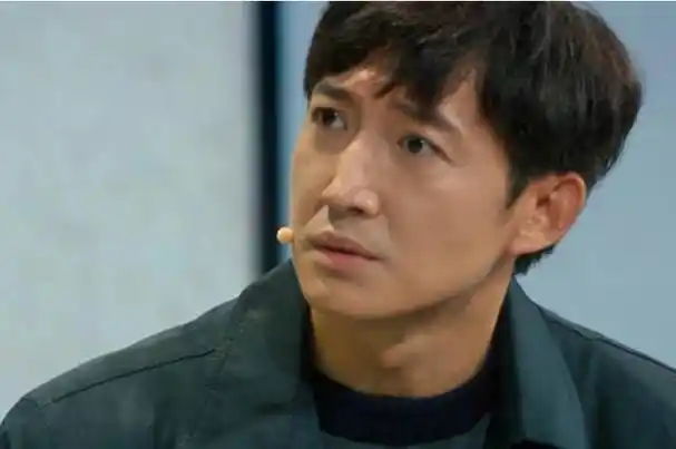 王阳身高有一米八吗(王阳26岁出道40岁娶了高斯才开始火起来)(4)