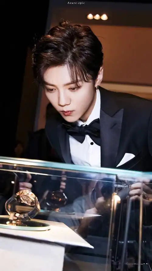 鹿晗. - 堆糖,美图壁纸兴趣社区