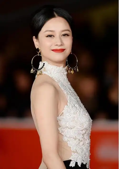 八位至今未婚的女明星个个都是实力派50多岁依旧美得不可方物