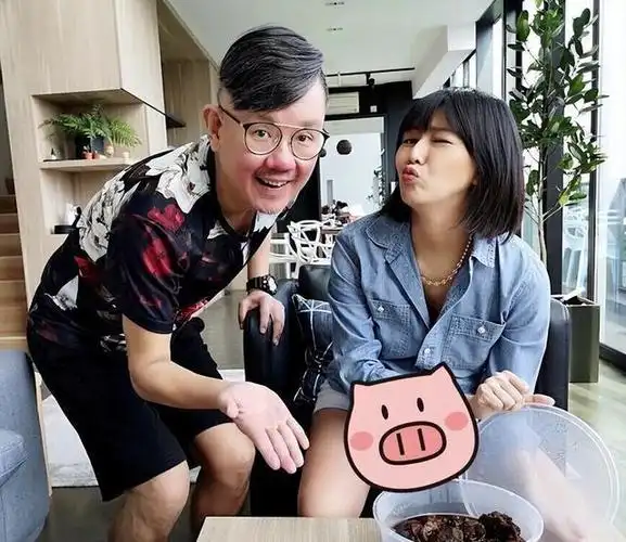 著名歌手孙燕姿嫁普通丈夫婚后连生二胎一家四口其乐融融