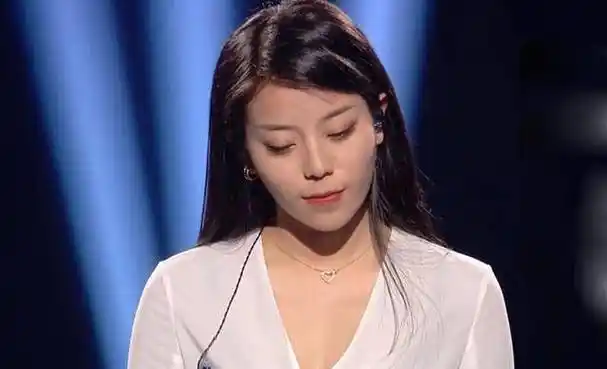 《中国好声音》那英破釜沉舟,或再成冠军导师,哈林又要陪跑了_庾澄庆