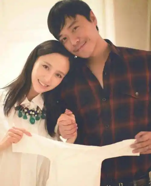 佟丽娅自称全班最丑看了合照才知道这是什么神仙班级