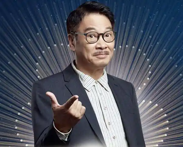 67岁吴孟达近照曝光,精神奕奕不显老,肚子肿成球也不愿减肥