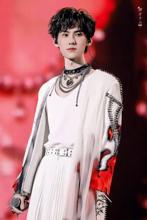 张真源solo舞台合唱##今日星拍放送