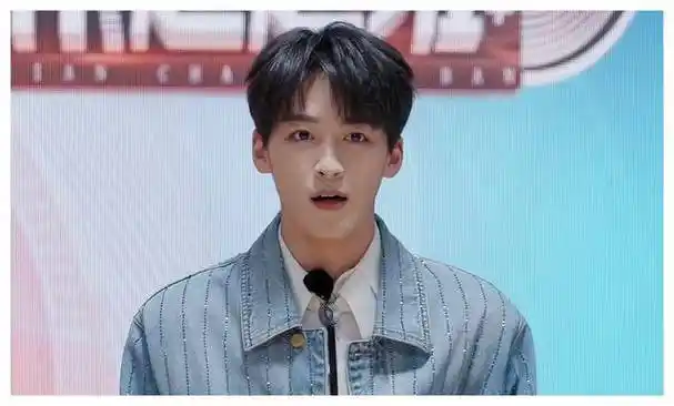 何洛洛_表演_节目