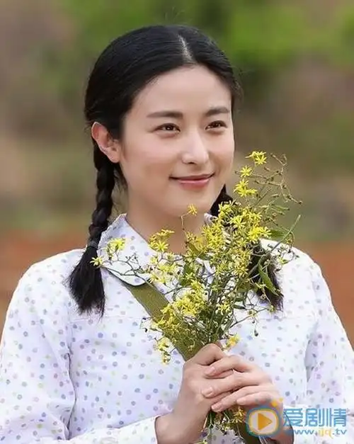 我的仨妈俩爸白鸽是谁演的_白鸽扮演者徐百卉资料 | 爱剧情