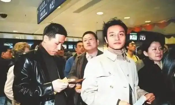 21年过去立誓要为张国荣终生不娶的唐鹤德他做到了吗