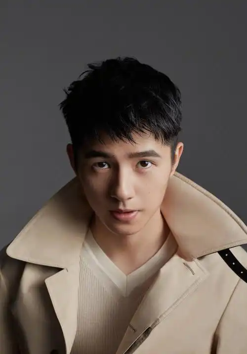 阳光男神刘昊然