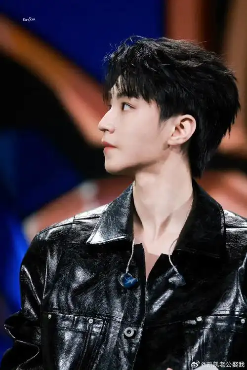 超话星愿池##夏日青春派对##骆驼 王俊凯##英雄联盟手游品牌代言人