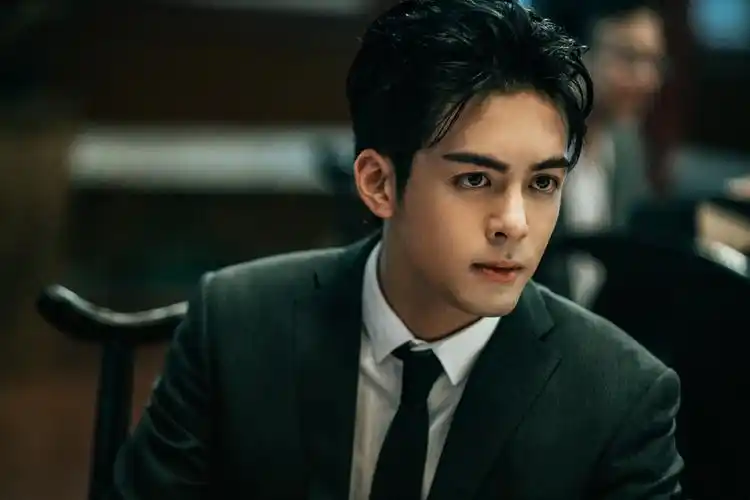 《终极笔记》热播 曾舜晞"吴邪"误点天灯被赞表演有层次感