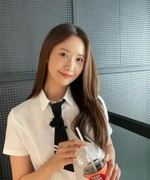 韩国女星林允儿