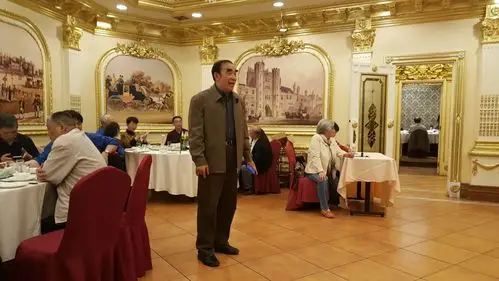 公司原董事长钱志良先生和原申佳公司总经理郑元骅先生的关心指导下