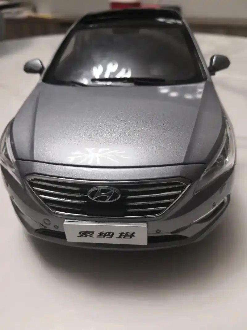 精致的索纳塔车模.之前非常有幸的参加了北京现代app上的活动 - 抖音