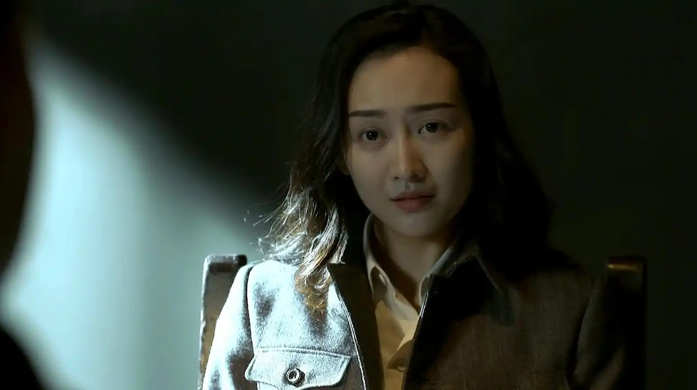 伪装者:汪曼春沦为阶下囚,心里还想着明楼,却被梁处长一语点破