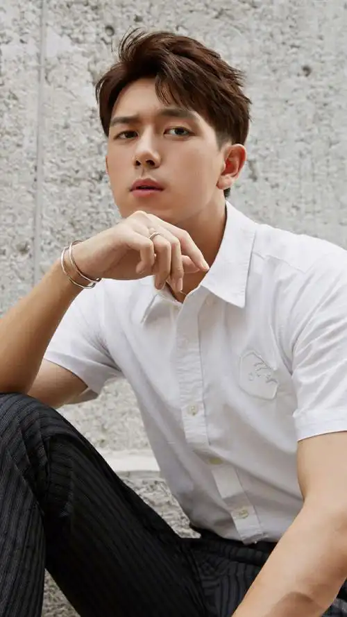 李现超帅写真手机壁纸,明星,高清,帅气,休闲,李现,手机壁纸,1080x1920