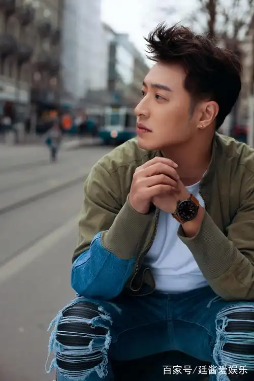 早在很久之前,就爆出潘玮柏患有轻度抑郁症,其实很多人也感到诧异