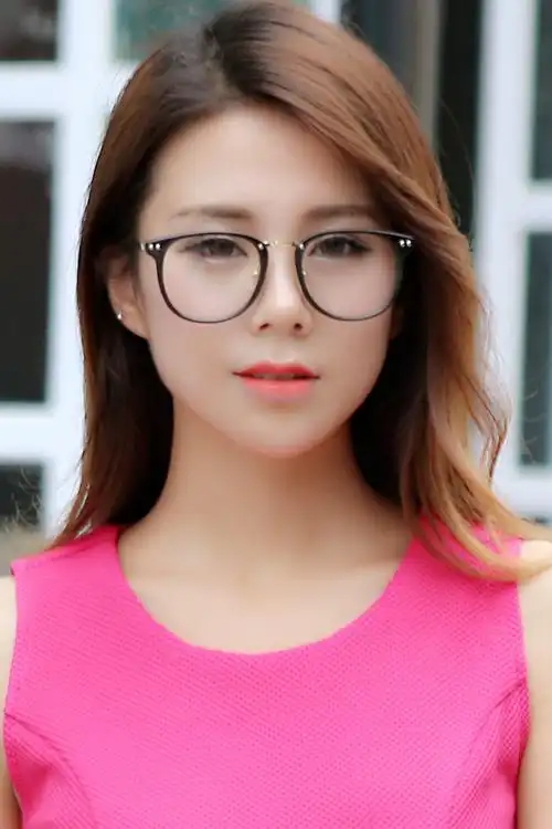 大脸眼镜框搭配