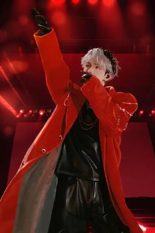 ff5546就是最美的应援色@时代少年团-严浩翔