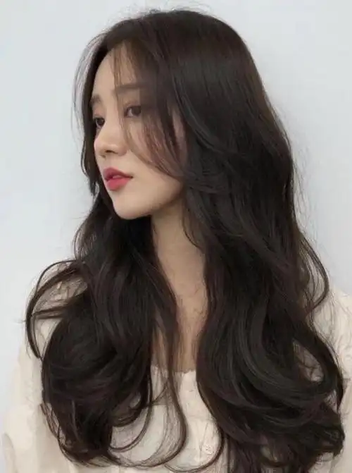 2022年最流行的卷发,复古风中的时尚典范