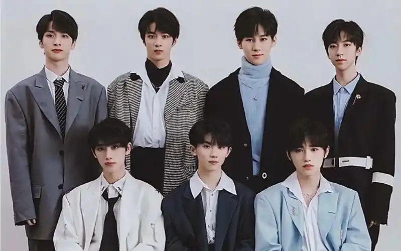 【时代少年团】合体直播官宣,集卡还可以得到更多惊喜福利,真的太期待