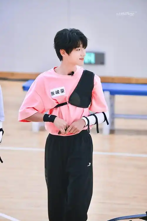 『tf家族夏季运动会』我的魔法只对你偏心我偏心就偏心·张峻豪超话