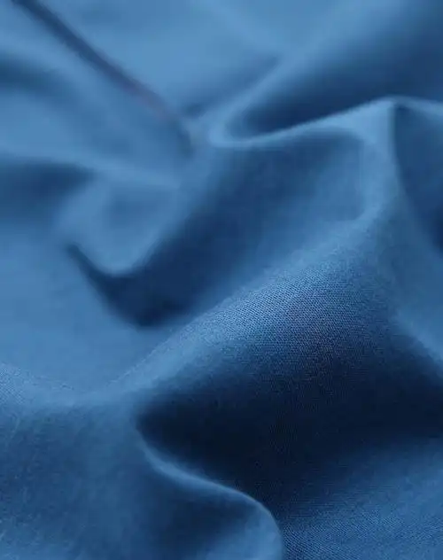 舒适湖蓝色短袖polo衫