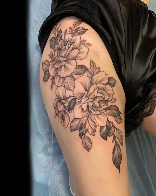 素花纹身图片_腿部纹身图案