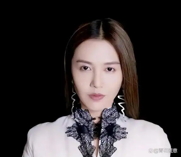 歌手谭维维:6登央视春晚,与母亲决裂已久,父亲逝世成心中遗憾