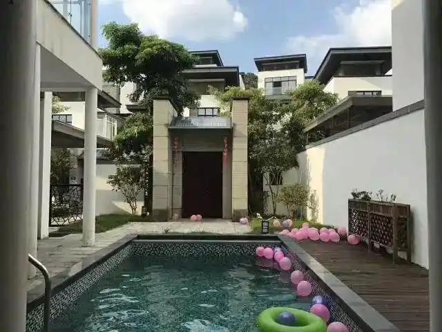 799元抢从化明月山溪7房泳池大别墅私家温泉烧烤唱k假期hgih翻