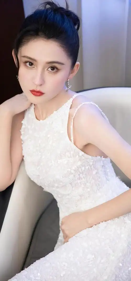 明星美图—第222期热依扎