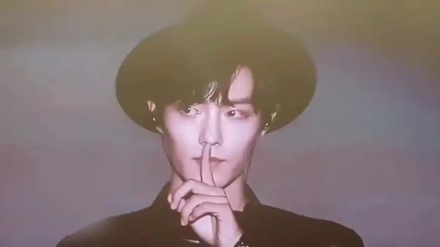 肖战笑起来融化世界的战哥跳舞可萌可a的战哥