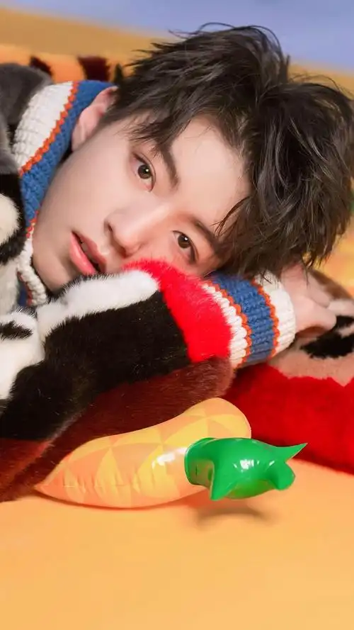 王俊凯最新高清手机壁纸图片