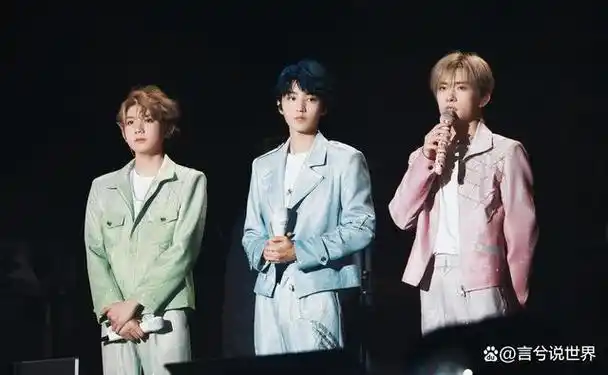 近日,王源官宣了他的个人巡回演唱会——"客厅狂欢"广州场