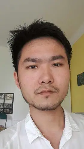 我帅得并不明显,但是发现把络腮胡子都蓄出来时候还是蛮有型的.(笑